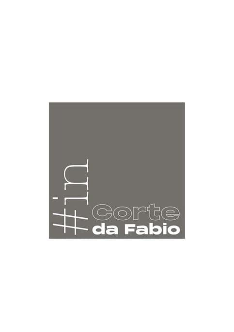 Incortedafabio Design Flat With Bikes Caronno Pertusella Bagian luar foto